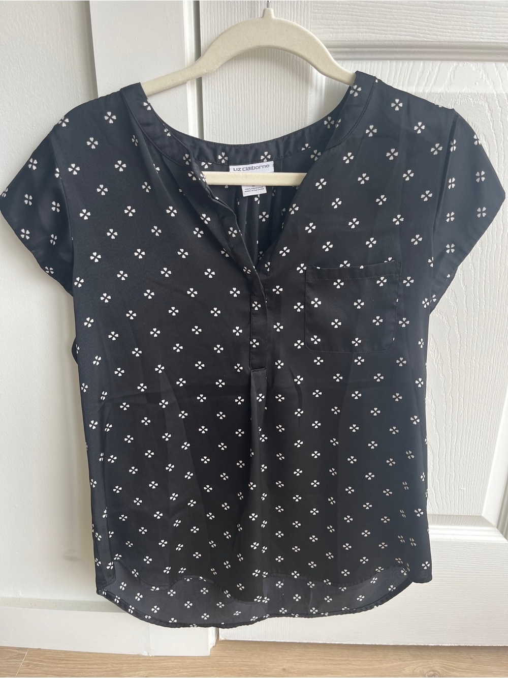 Liz Claiborne Black Floral Dot Cap-Sleeve Blouse